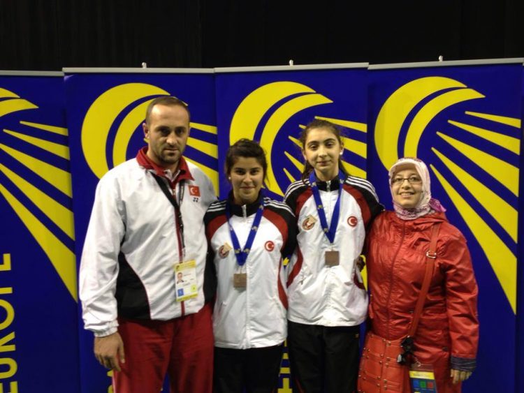 15 Yaş’ta 2 Avrupa Üçüncülüğü