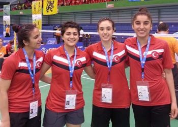 Liselerde Dünya Üçüncüsüyüz