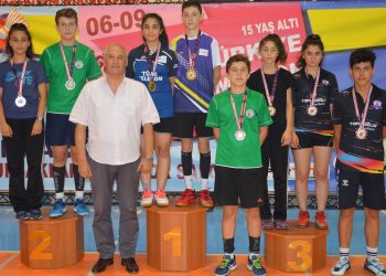 15 Yaş Altı Türkiye Badminton Şampiyonası Sona Erdi