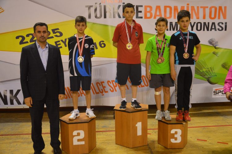 13 Yaş Altı Türkiye Badminton Şampiyonası Sona Erdi
