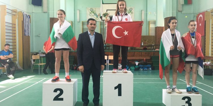 Badmintoncular 3 Altın,2Gümüş,2Bronz Madalya ile Döndü