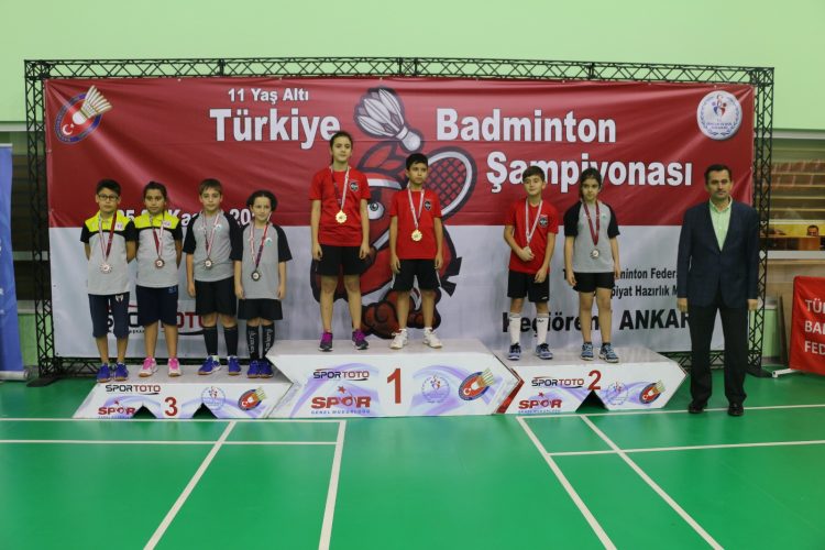 11 Yaş Türkiye Badminton Şampiyonası Sona Erdi