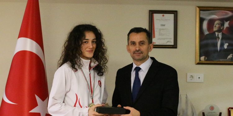 Neslihan Yiğit’ten Bronz Madalya