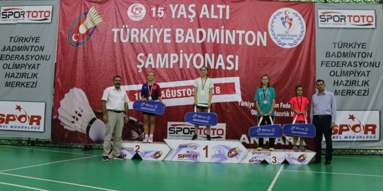 15 Yaş Badminton Milli Takımı Belli Oldu