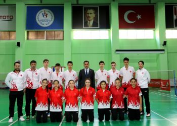 17 Yaş Badminton Milli Takımı Çekya Yolcusu