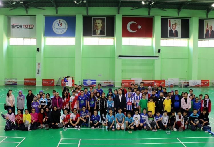 ONDER İmam Hatip Okulları Spor Oyunları Badminton Yarışları