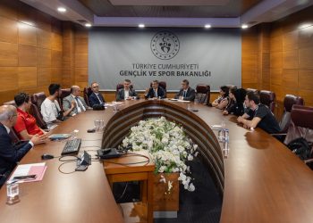 Para Badminton Sporcularımızla Değerlendirme ve Bilgilendirme Toplantısı Yapıldı