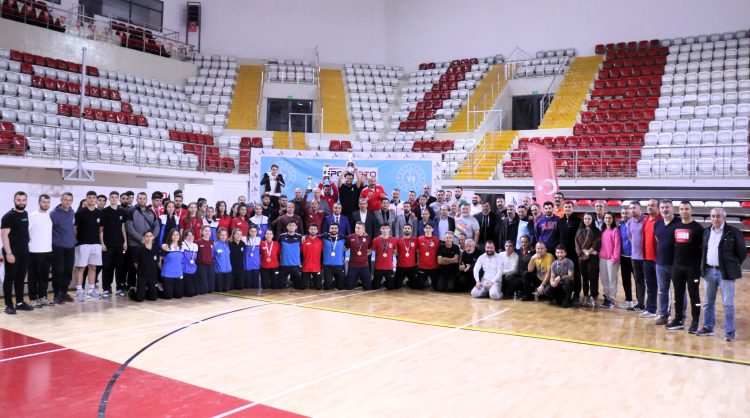 Büyükler Türkiye Badminton Şampiyonası Sona Erdi