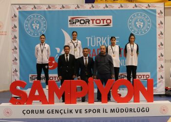 15 Yaş Altı Türkiye Badminton Şampiyonası Sona Erdi