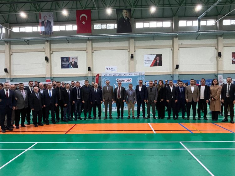 13 Yaş Altı Türkiye Badminton Şampiyonası Açılış Töreni Yapıldı