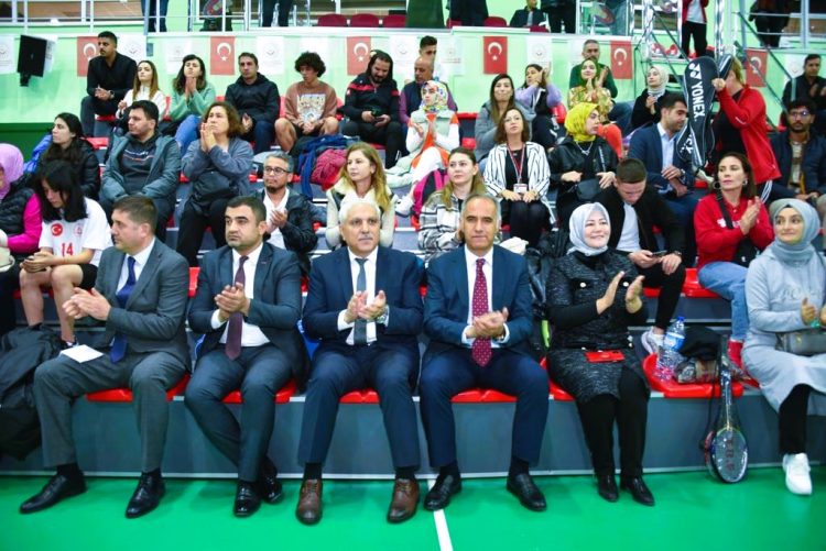 ÇHGM 8.Türkiye Badminton Şampiyonası Açılış Töreni Yapıldı