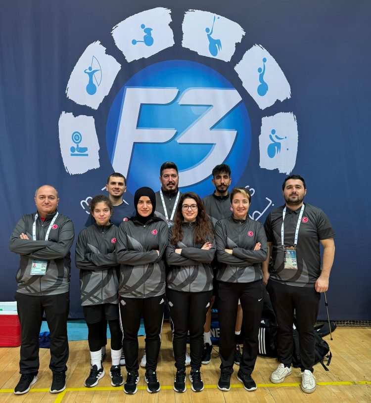 Para Badmintoncularımız Dubai’de Çeyrek Finaldeler