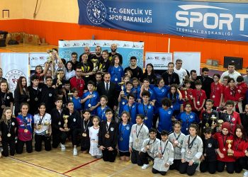 İşitme Engelliler Türkiye Badminton Şampiyonası Sona Erdi