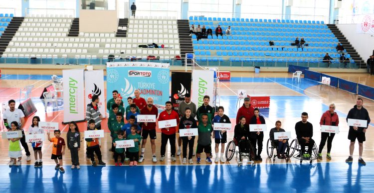 Para Badminton Türkiye Şampiyonası Açılış Töreni Yapıldı