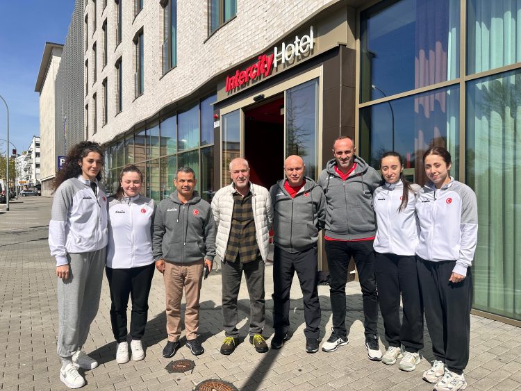 Millilerimiz Avrupa Badminton Şampiyonası’da