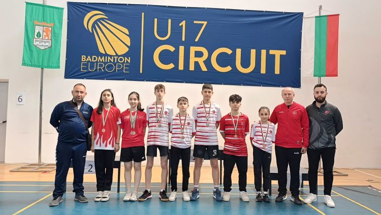 Bulgaristan’da 15 Yaş Altı Turnuvasında 2 Gümüş, 4 Bronz Madalya