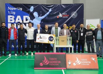 1.Lig Kulüplerimize Malzeme ve Nakdi Yardım Yapıldı