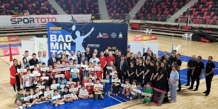 9-11 Yaş Altı Türkiye Şampiyonası Açılış Töreni Yapıldı