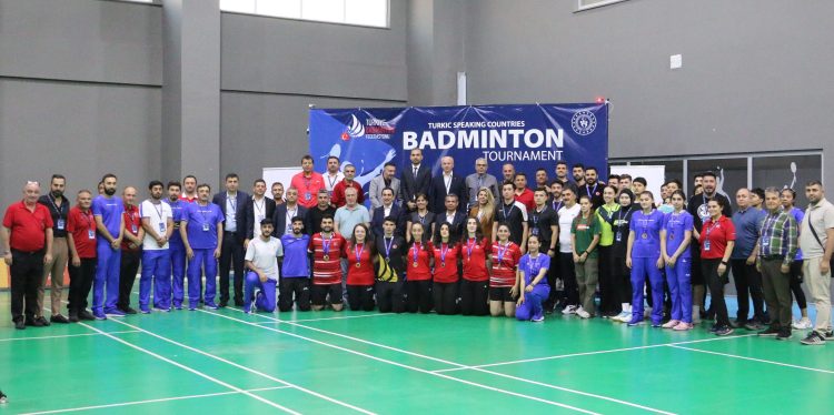 Türkçe Konuşan Ülkeler Badminton Turnuvası Sona Erdi