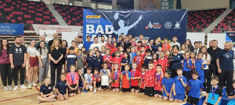 9-11 Yaş Altı Türkiye Badminton Şampiyonası Sona Erdi