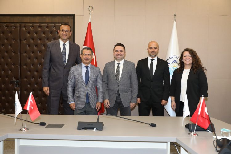 ALKÜ ve Badminton Federasyonu Arasında İş Birliği Protokolü İmzalandı