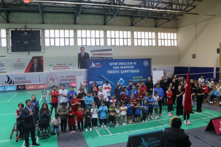Para Badminton Türkiye Şampiyonası Açılış Töreni Yapıldı