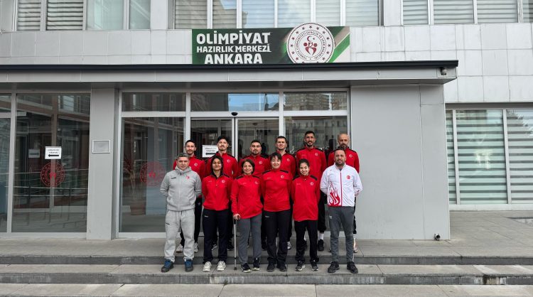 Para Badminton Milli Takımı Kampı Başladı