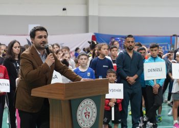 13 Yaş Altı Türkiye Badminton Şampiyonası Açılış Töreni Yapıldı