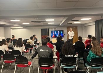 Milli Takım Sporcu ve Antrenörlerimize Gelişim Semineri