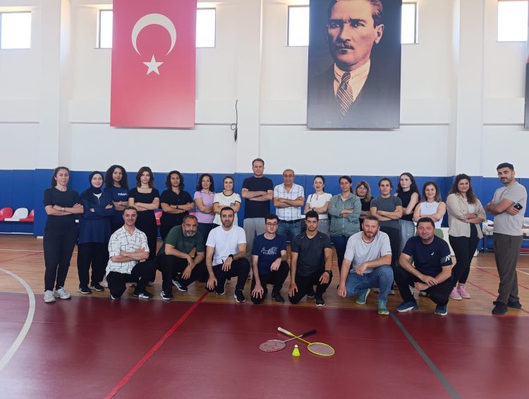 Antalya’da Badminton Aday Hakemlik Kursu Düzenlendi