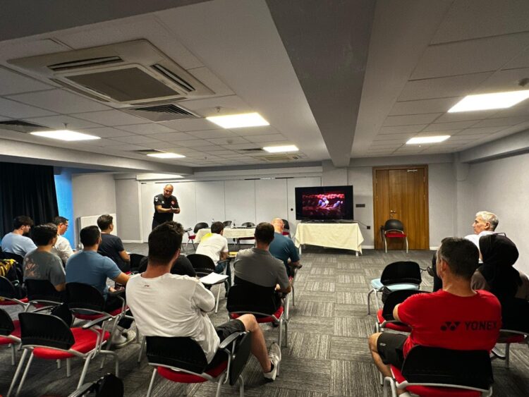 Badmintonda Kuvvet konulu “Badminton Gelişim Semineri” gerçekleştirildi.