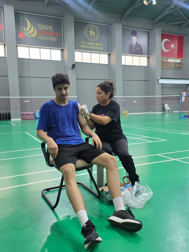 Sporcularımız Hindistan Öncesi Aşılarını Oldular