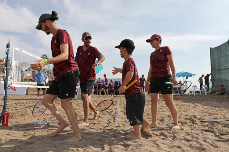 Dünya Bedensel Engelliler Plaj Oyunları Para Air Badminton Müsabakaları Devam Ediyor