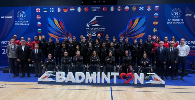 Para Badminton Milli Takım Sporcularımıza Yarı Finalde Başarılar