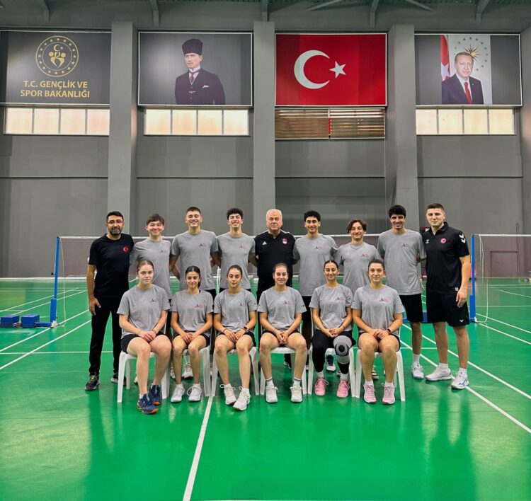 Milli Takım Sporcularımıza Macaristan’da Başarılar