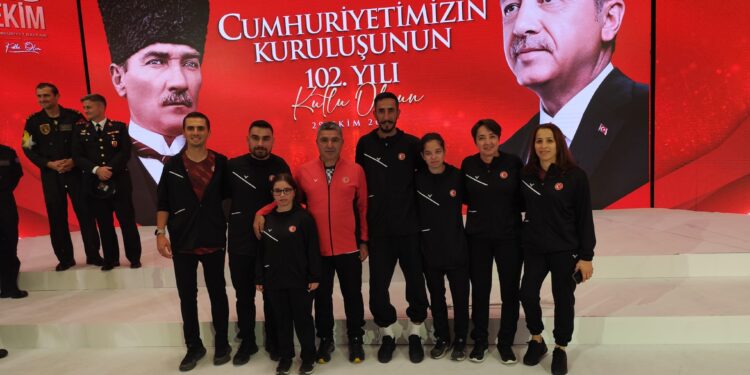 Para Badmintoncularımız 29 Ekim Cumhuriyet Bayramı Resepsiyon Törenine Katıldı