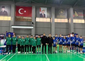 Badminton Lig Heyecanı Şehitlerimize Saygı ile Başladı