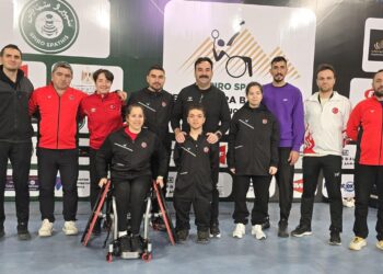Ankara Gençlik ve Spor İl Müdürü ve Kafile Başkanı Sayın Mustafa ÇELİK’ten Para Badminton Milli Takımımıza Destek