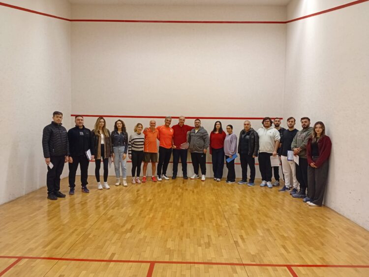 Squash Aday Hakem Kursu Yapıldı