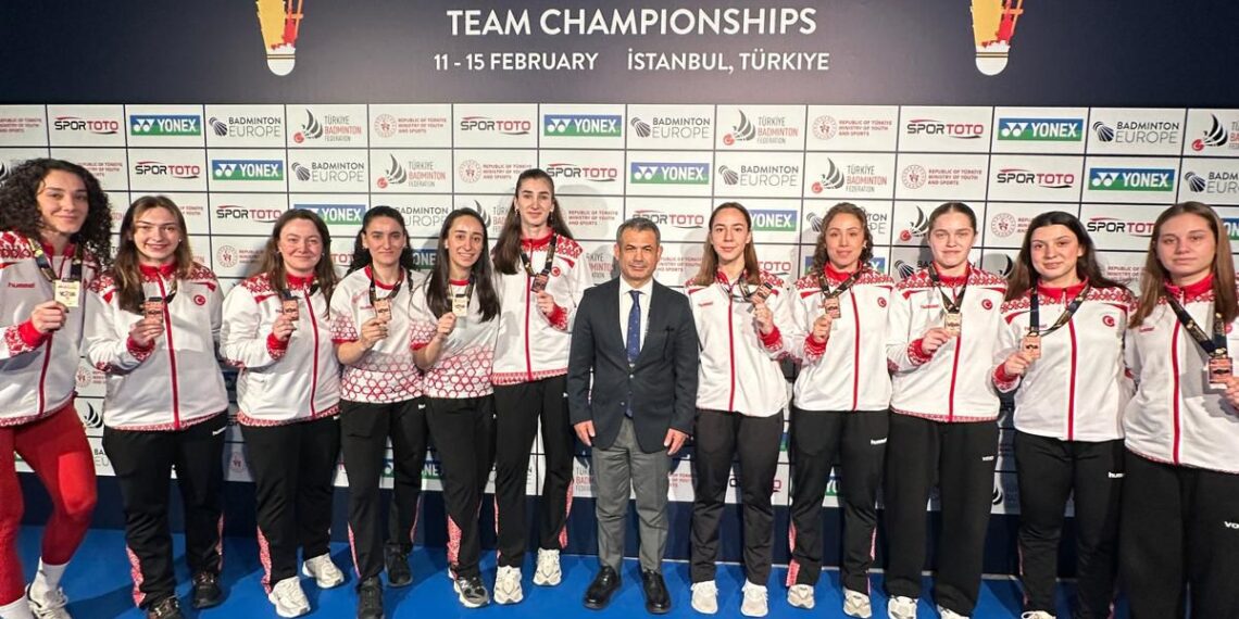 Kadın Badminton Milli Takımımızdan Tarihi Gurur