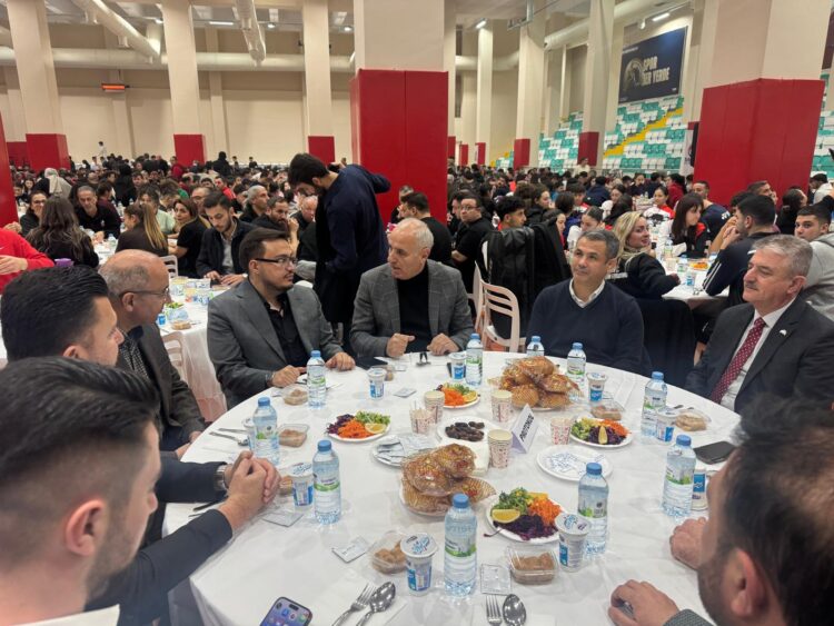 Sincan Belediyesi’nden İftar Yemeği