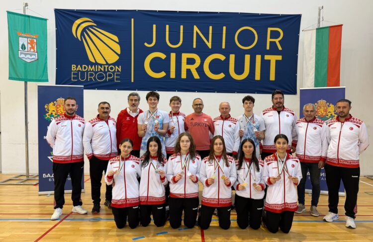 Genç Millilerimiz Bulgaristan’da 9 Madalya Kazandı