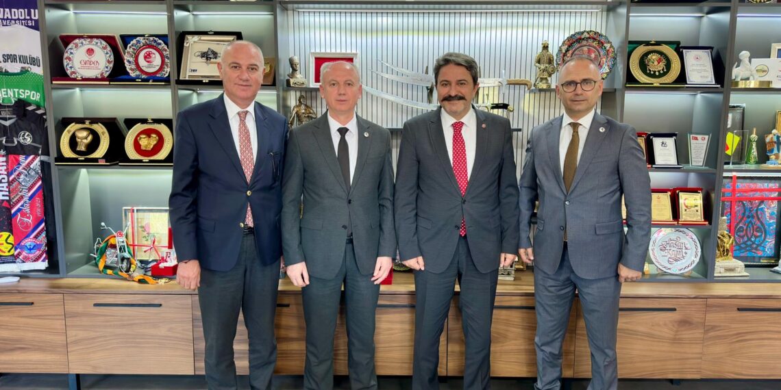 Eskişehir Gençlik ve Spor İl Müdürü Hasan Kalın’a Ziyaret