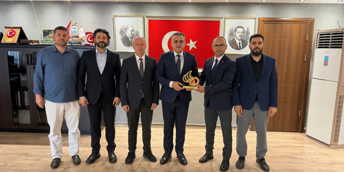 Badminton Federasyonu Yönetiminden İstanbul’da Resmi Ziyaretler