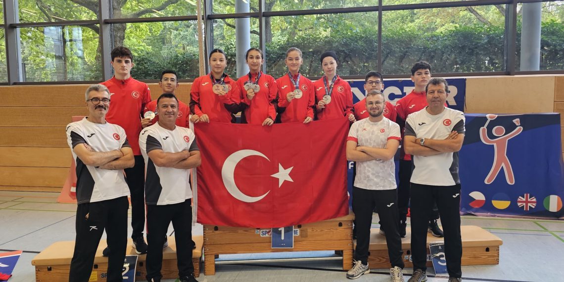 İşitme Engellilerde 2 Madalya Daha!