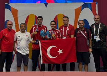 Akdeniz Oyunları’nda Karışık Çiftlerde Altın Madalya!