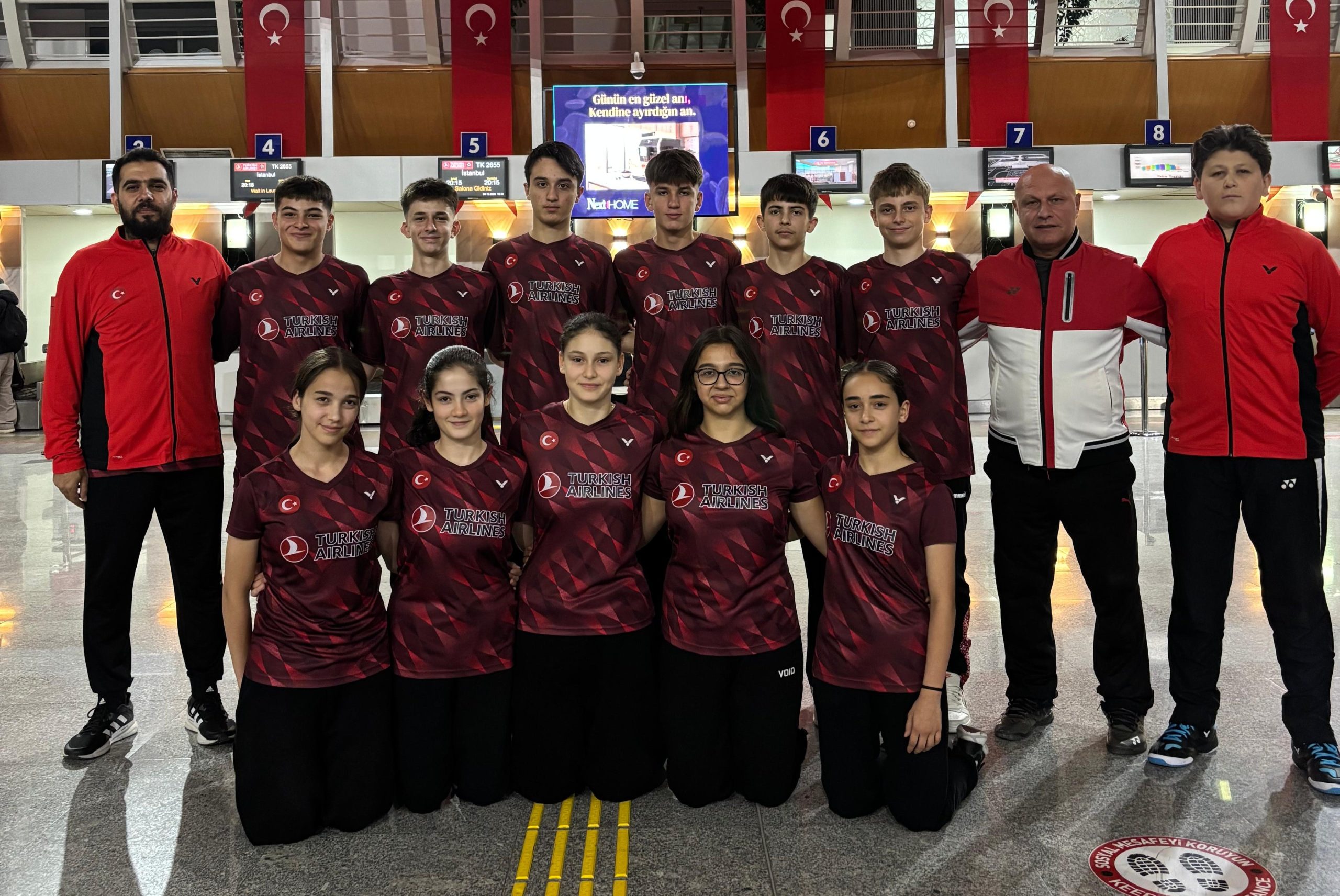 15 Yaş Altı Badminton Millî Takımımız Avrupa Şampiyonası Yolcusu!